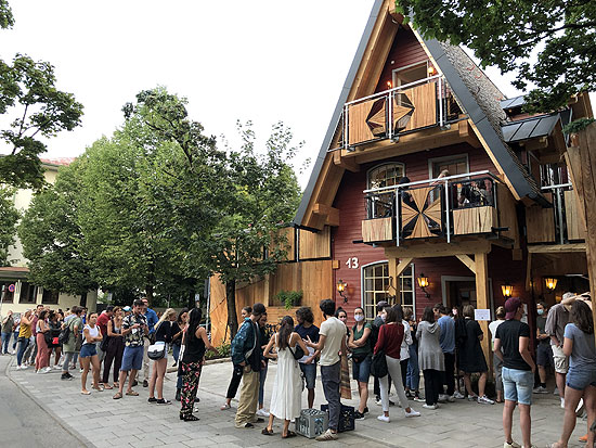 Eröffnung "gans woanders" im Hexenhäusl am 13.08.2020 (©Foto: Martin Schmitz)